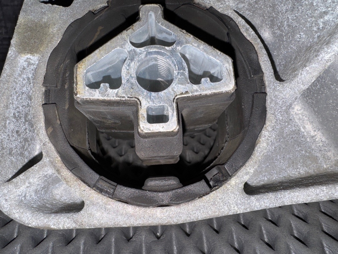 Раздаточная коробка, 32710 рублей, Красноярск