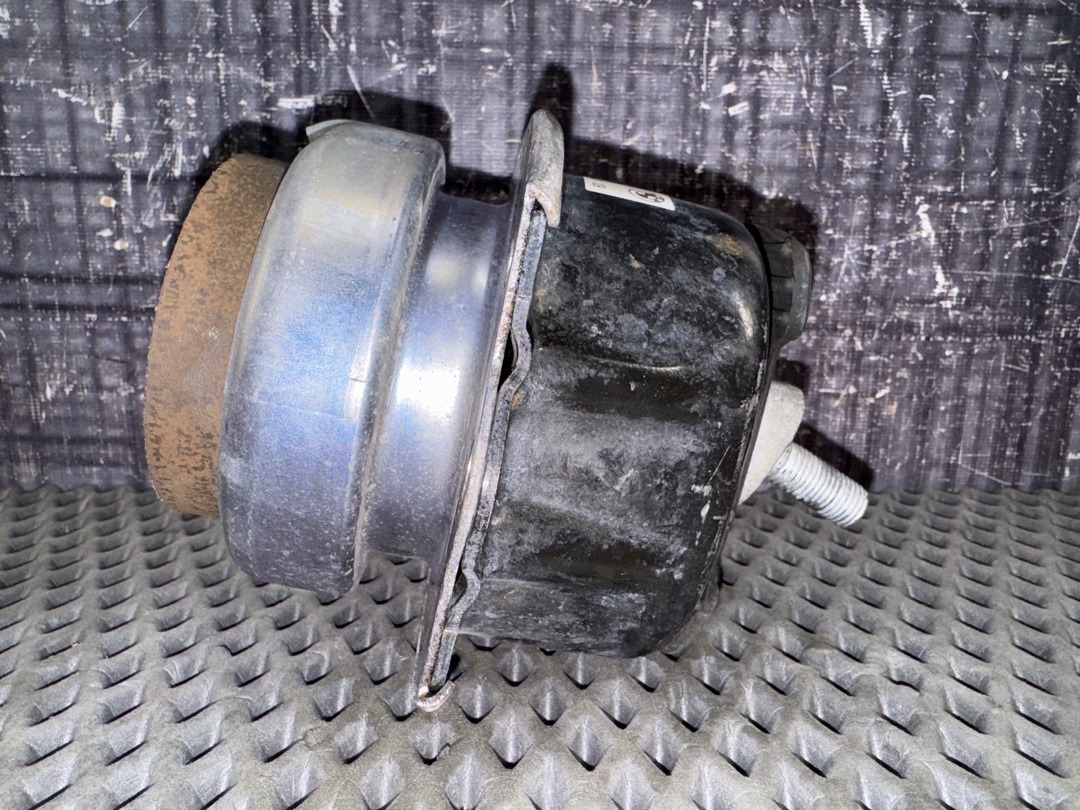 Подушка двигателя, 4120 рублей, Красноярск