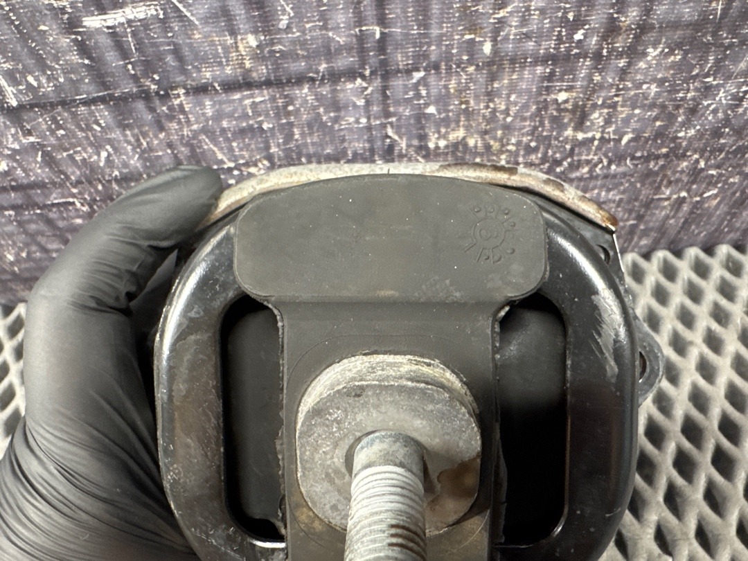 Подушка двигателя, 4120 рублей, Красноярск