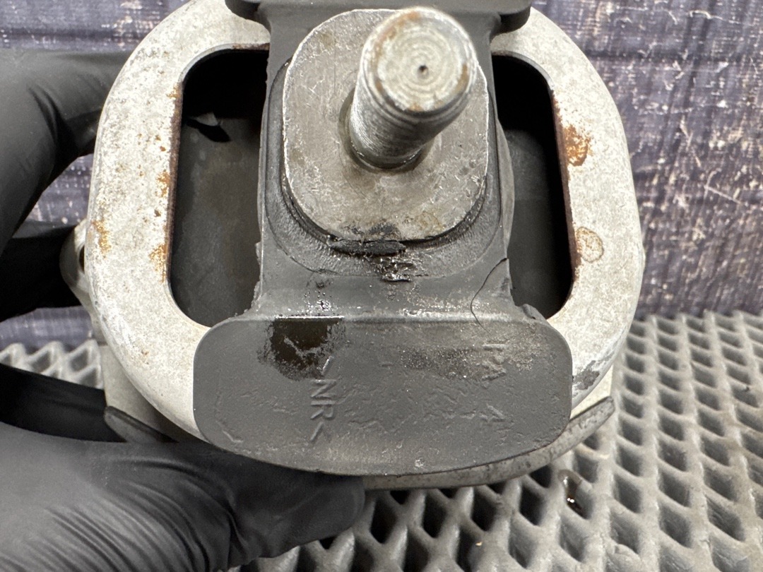 Подушка двигателя, 4120 рублей, Красноярск