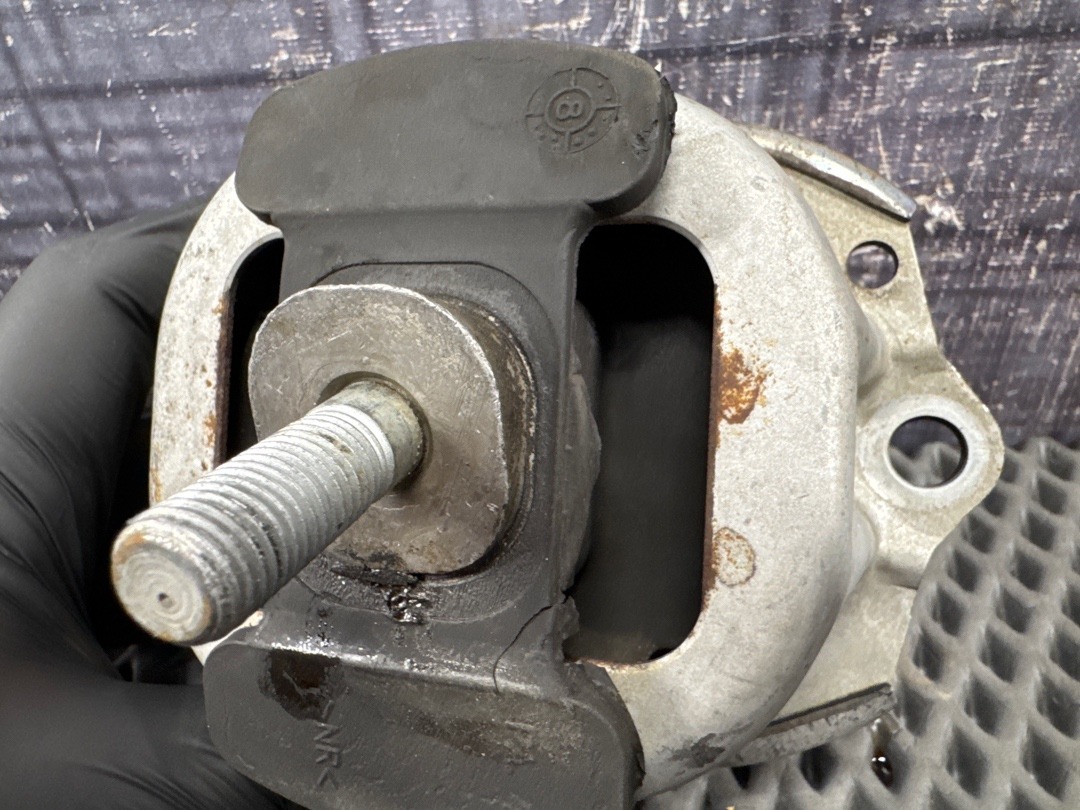 Подушка двигателя, 4120 рублей, Красноярск