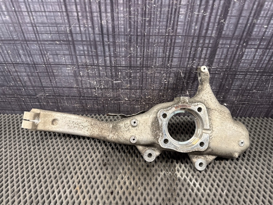 Поворотный кулак, 5960 рублей, Красноярск