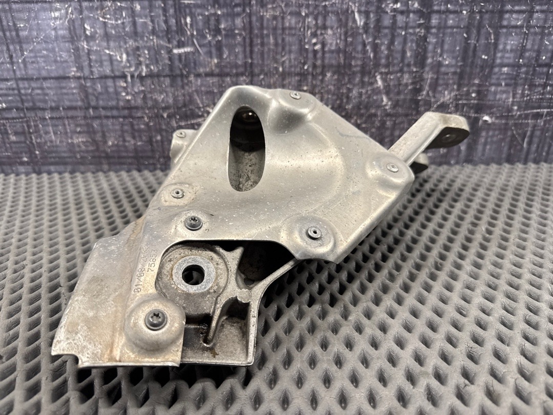 Кронштейн двигателя, 2270 рублей, Красноярск