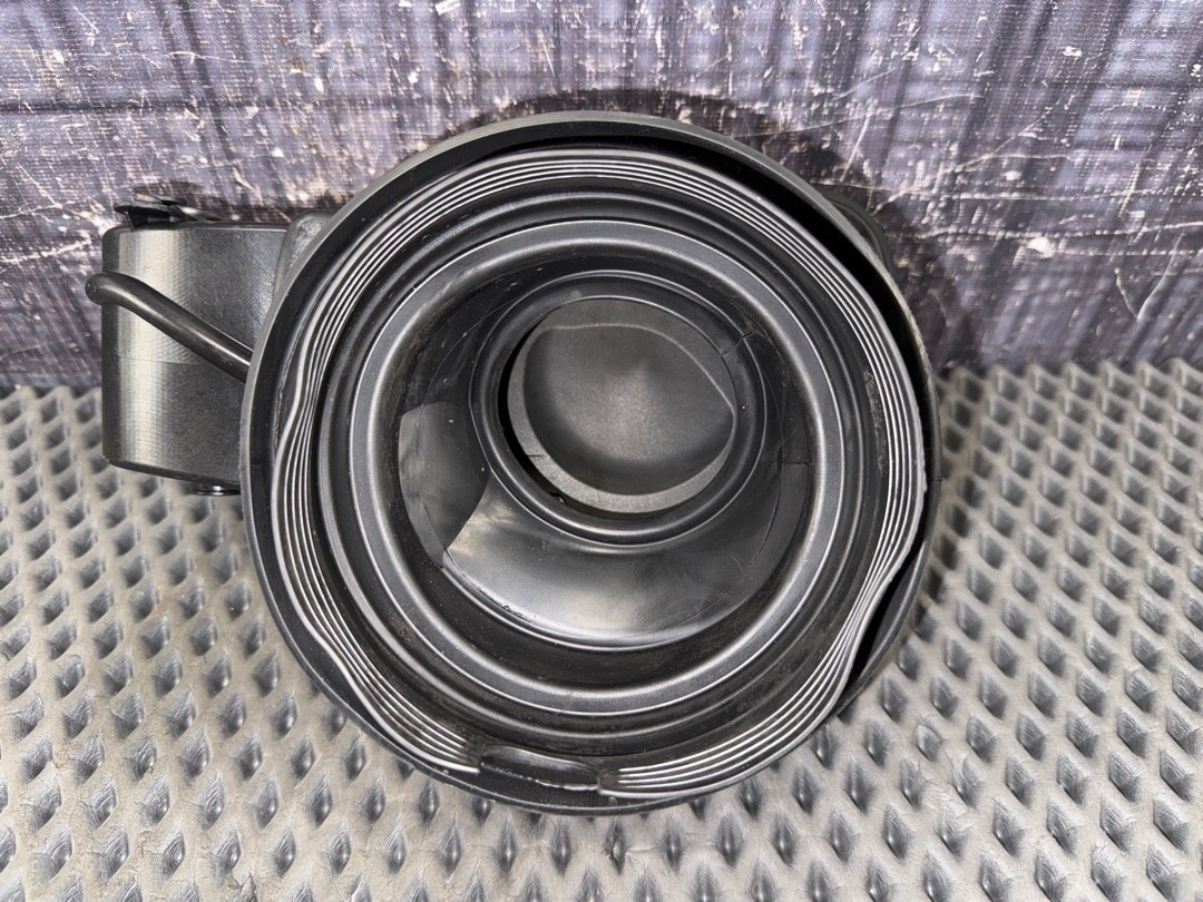 Лючок бензобака, 1020 рублей, Красноярск