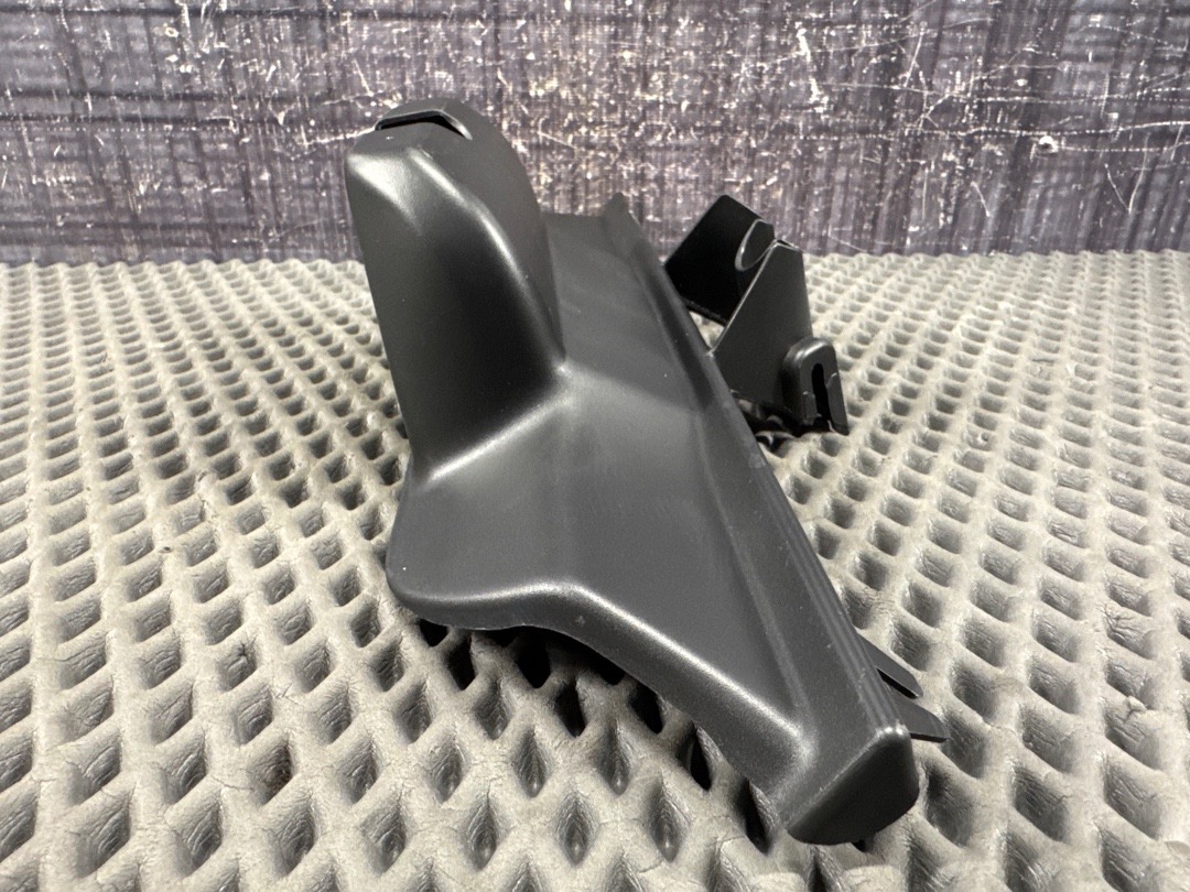 Пластик крышки багажника, 530 рублей, Красноярск