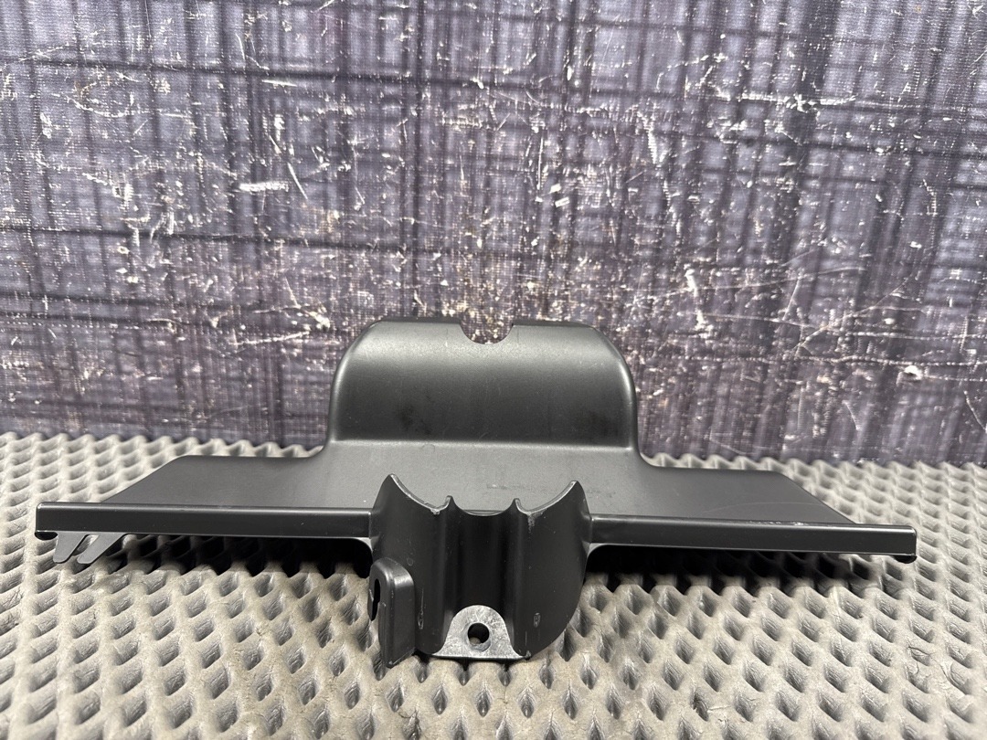 Пластик крышки багажника, 530 рублей, Красноярск