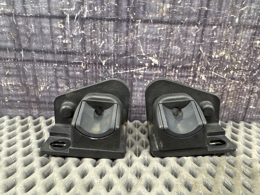 Упор багажника, 1170 рублей, Красноярск