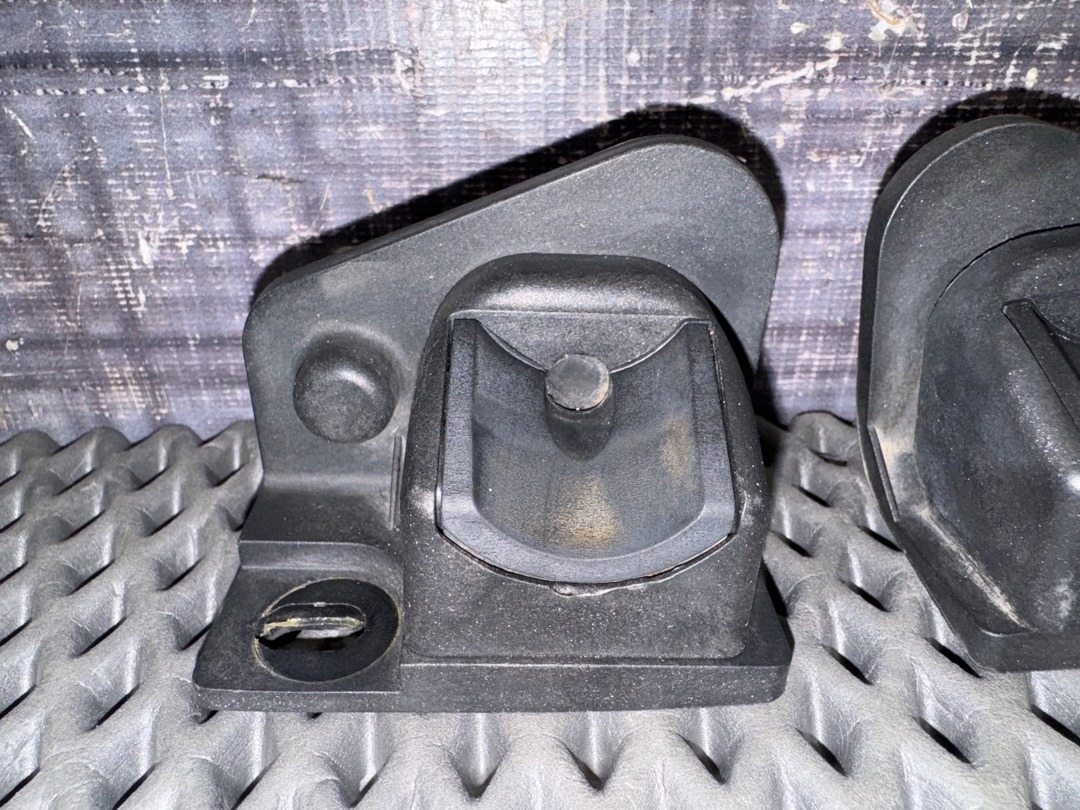 Упор багажника, 1170 рублей, Красноярск