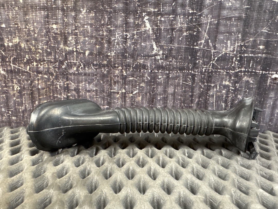 Гофра крышки багажника, 720 рублей, Красноярск