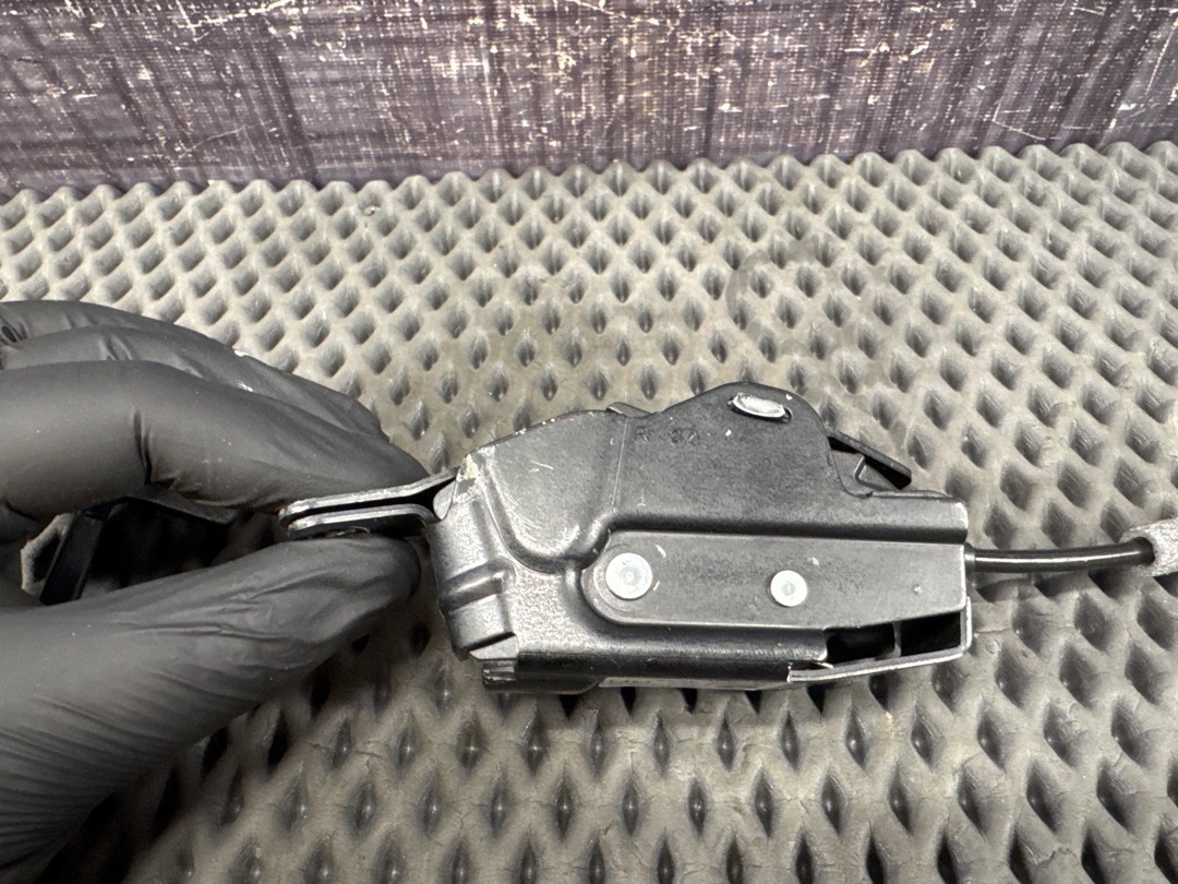 Замок багажника, 1050 рублей, Красноярск