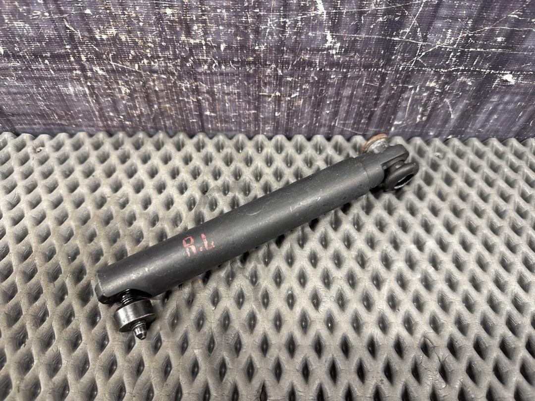 Амортизатор багажника, 820 рублей, Красноярск