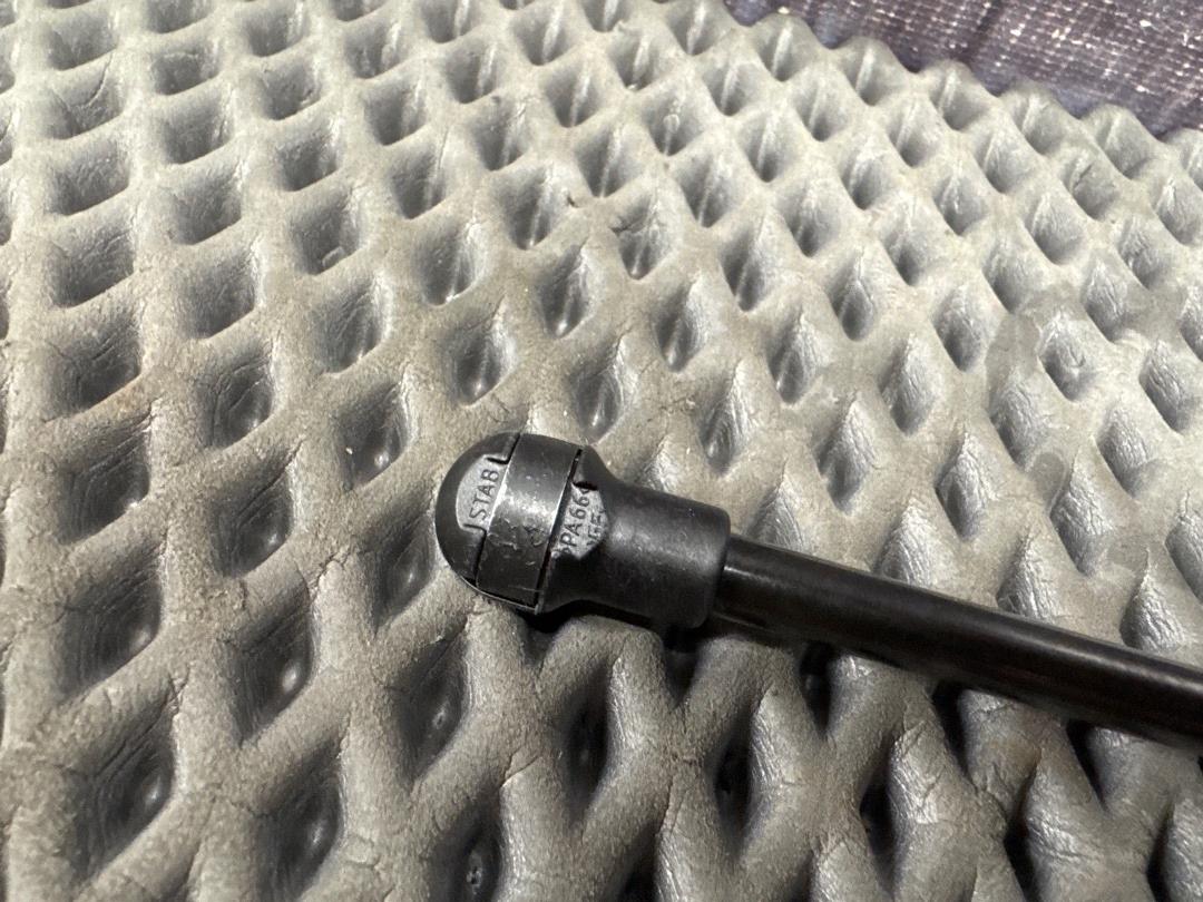 Амортизатор ковра багажника, 840 рублей, Красноярск