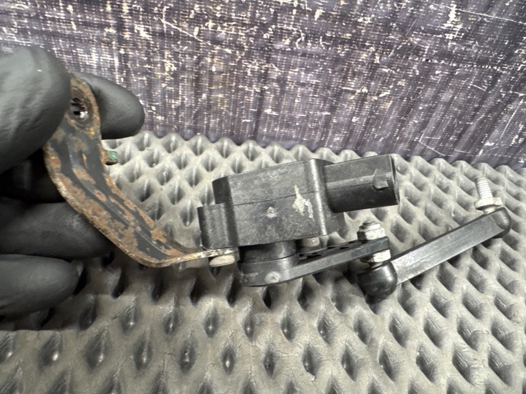 Датчик уровня подвески, 2530 рублей, Красноярск