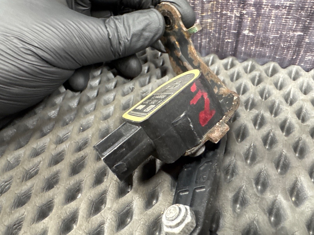 Датчик уровня подвески, 2530 рублей, Красноярск