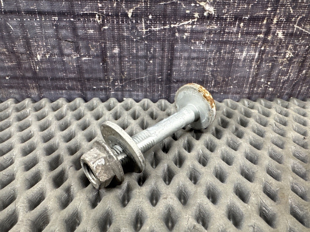 Болт развальный, 640 рублей, Красноярск