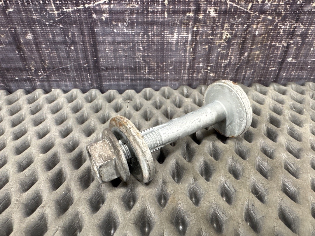 Болт развальный, 640 рублей, Красноярск