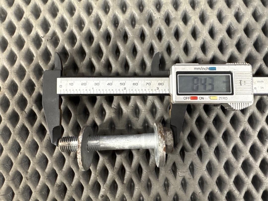 Болт развальный, 640 рублей, Красноярск