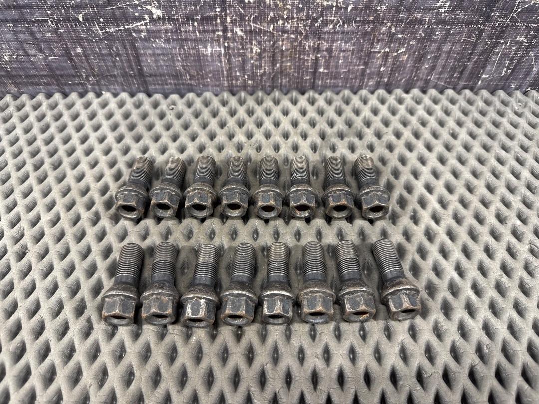 Комплект колесных болтов, 3160 рублей, Красноярск