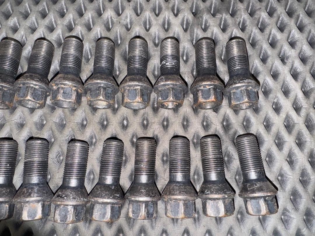 Комплект колесных болтов, 3160 рублей, Красноярск