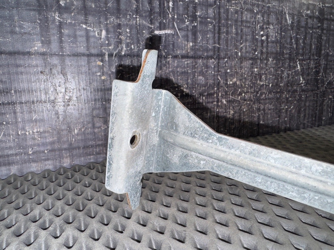 Крепление аккумулятора, 1380 рублей, Красноярск