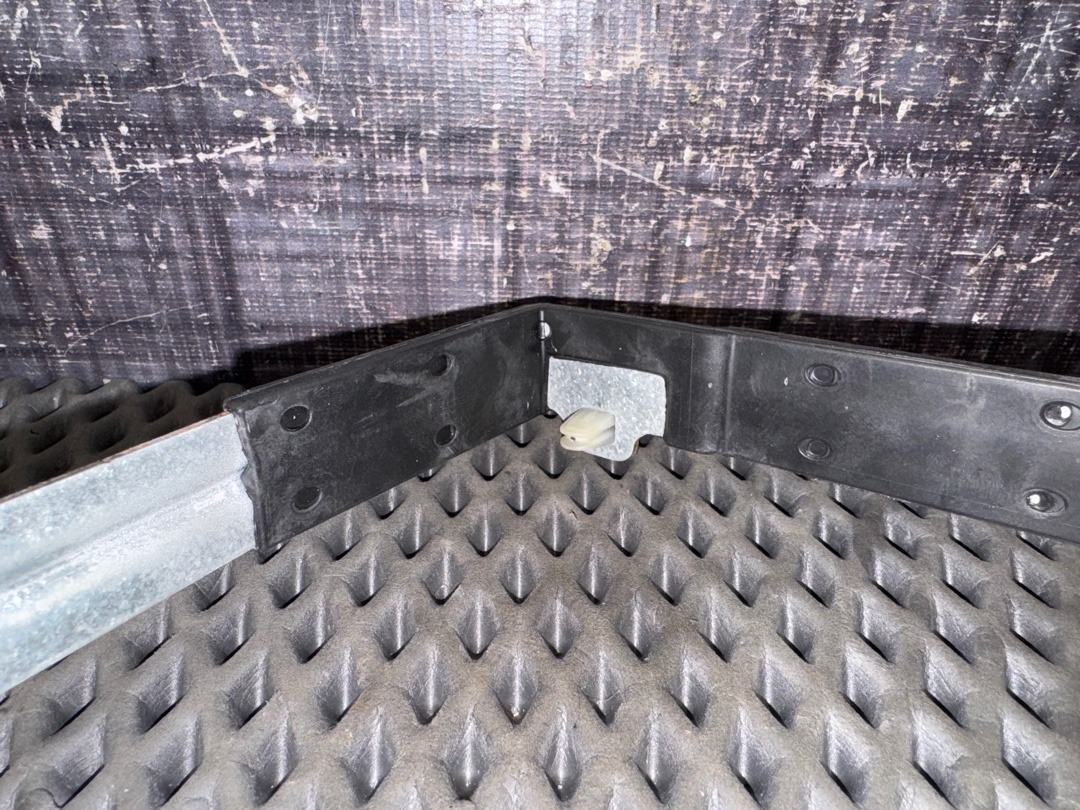 Крепление аккумулятора, 1380 рублей, Красноярск