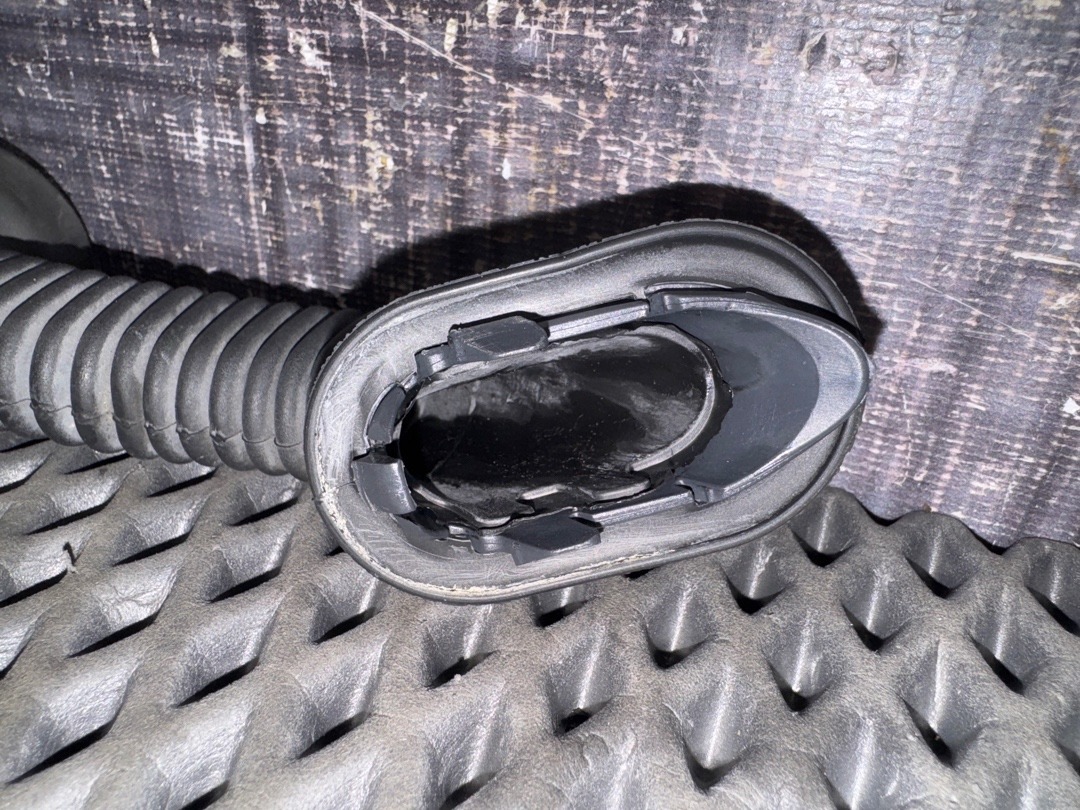 Гофра крышки багажника, 720 рублей, Красноярск