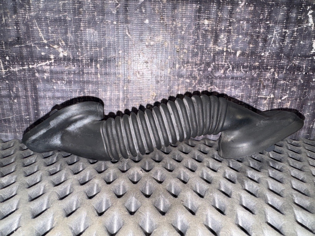 Гофра крышки багажника, 720 рублей, Красноярск