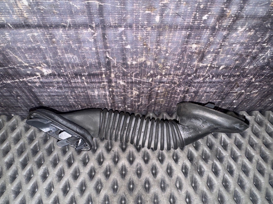 Гофра крышки багажника, 720 рублей, Красноярск