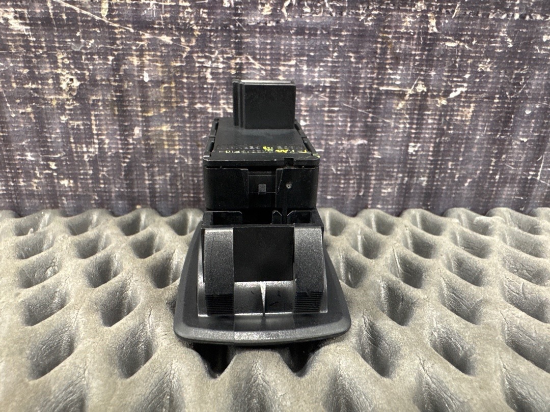 Кнопка стеклоподъемника, 620 рублей, Красноярск