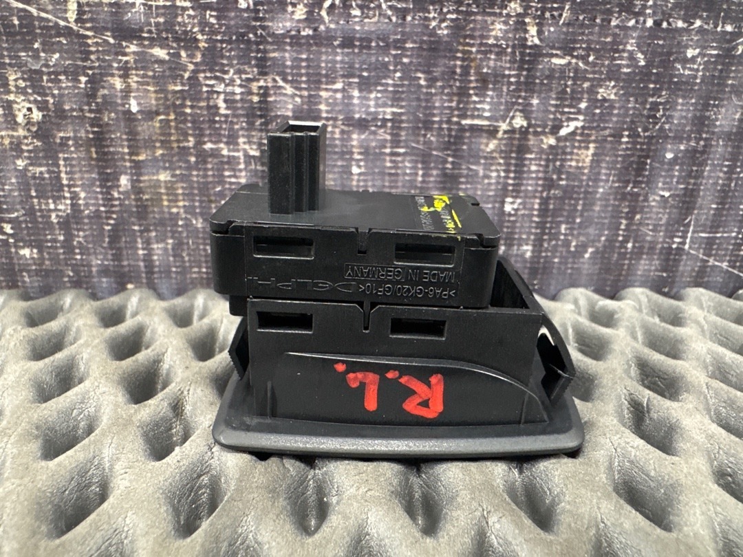 Кнопка стеклоподъемника, 620 рублей, Красноярск