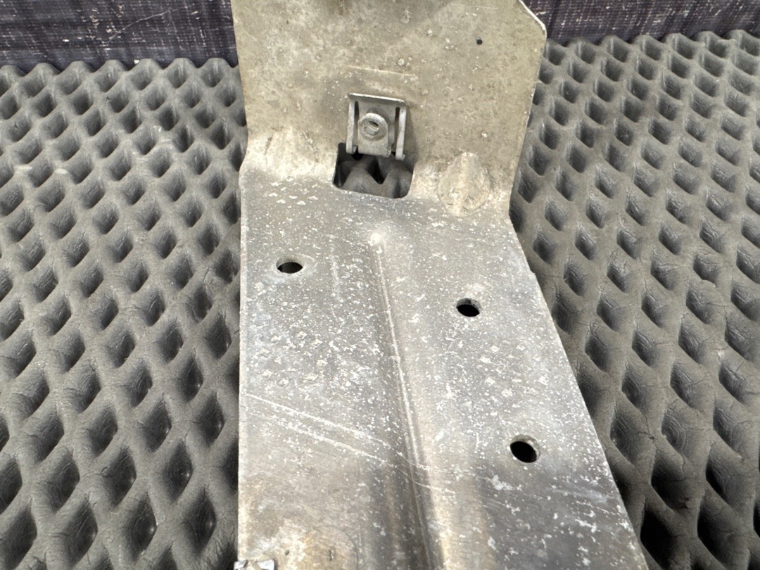 Крепление защиты двигателя, 870 рублей, Красноярск