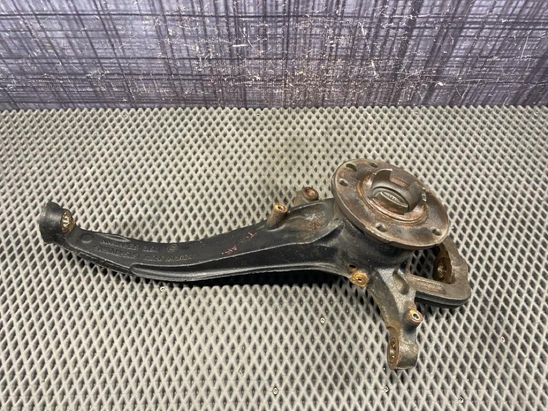 Поворотный кулак, 6452 рублей, Красноярск