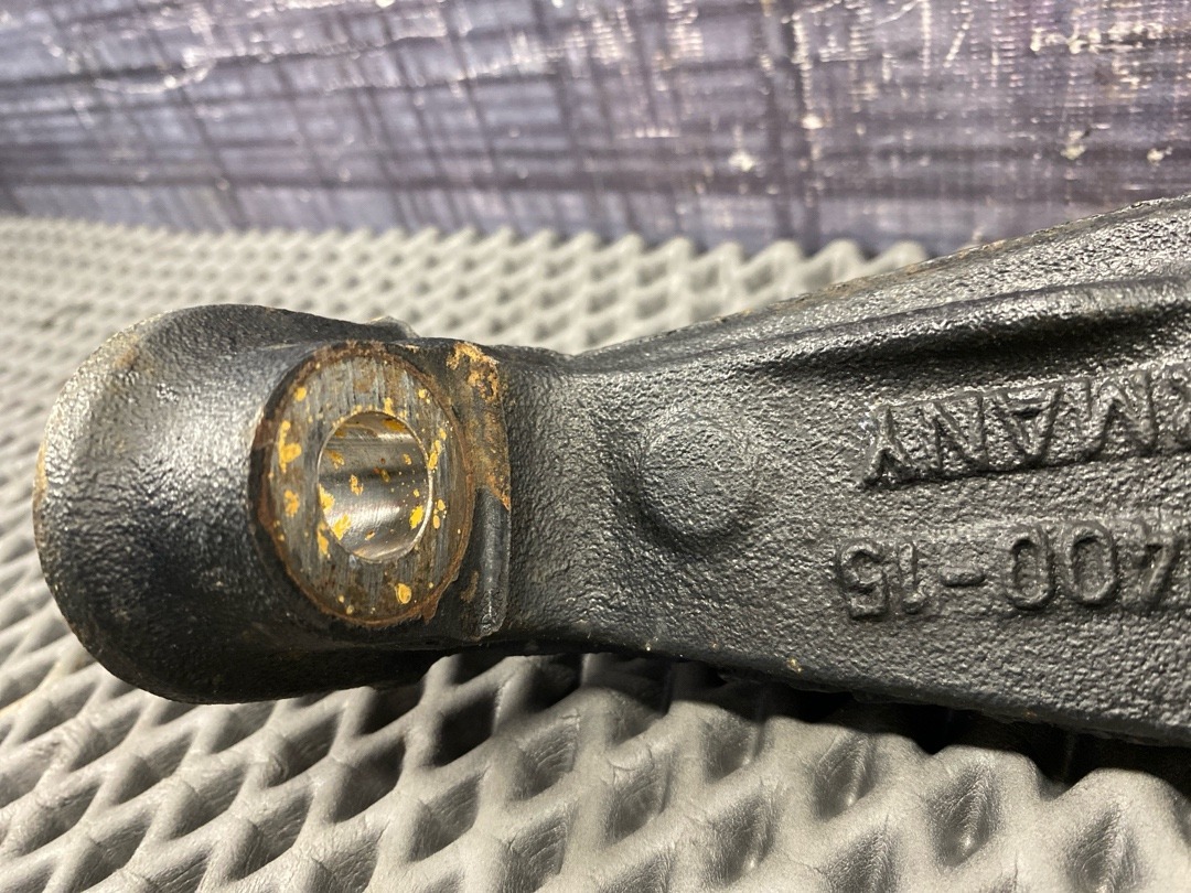 Поворотный кулак, 6452 рублей, Красноярск