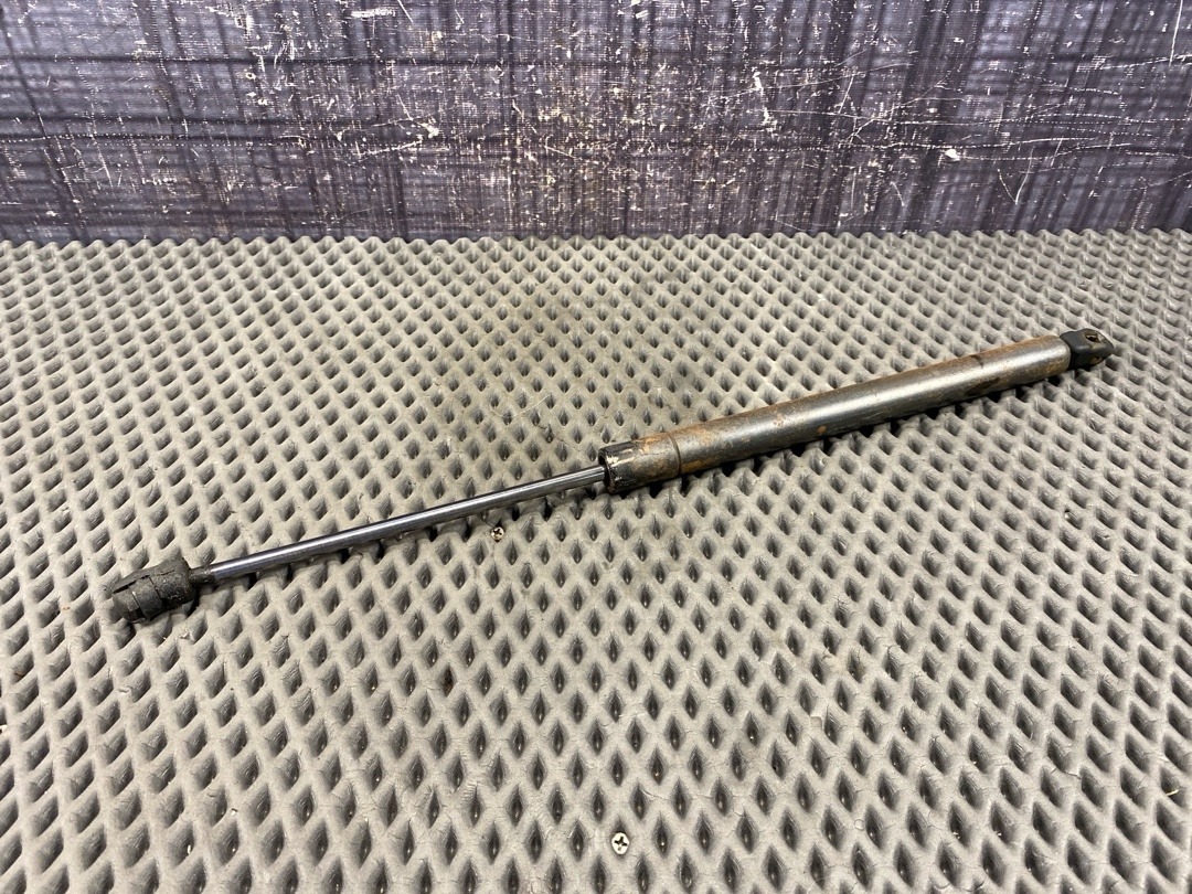 Амортизатор багажника, 486 рублей, Красноярск