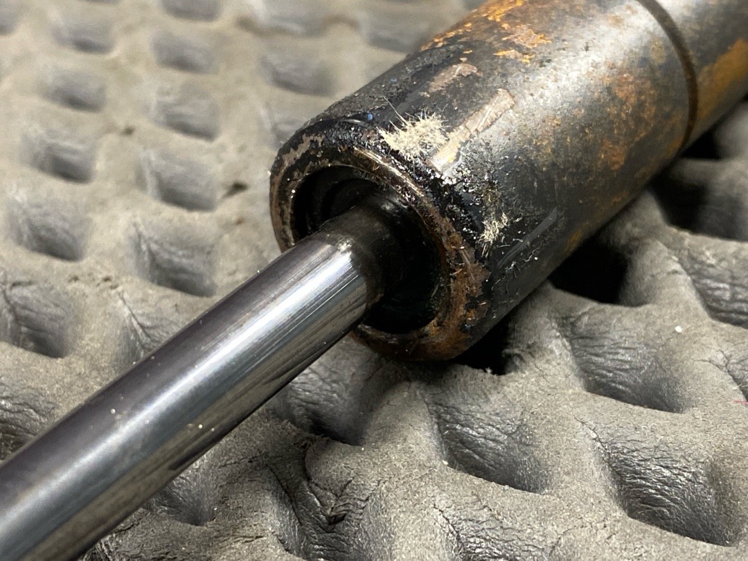 Амортизатор багажника, 486 рублей, Красноярск