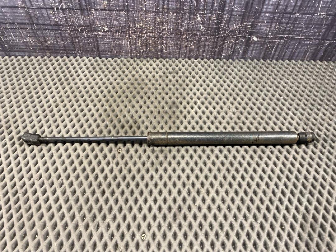 Амортизатор багажника, 486 рублей, Красноярск