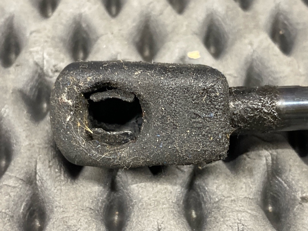 Амортизатор багажника, 486 рублей, Красноярск