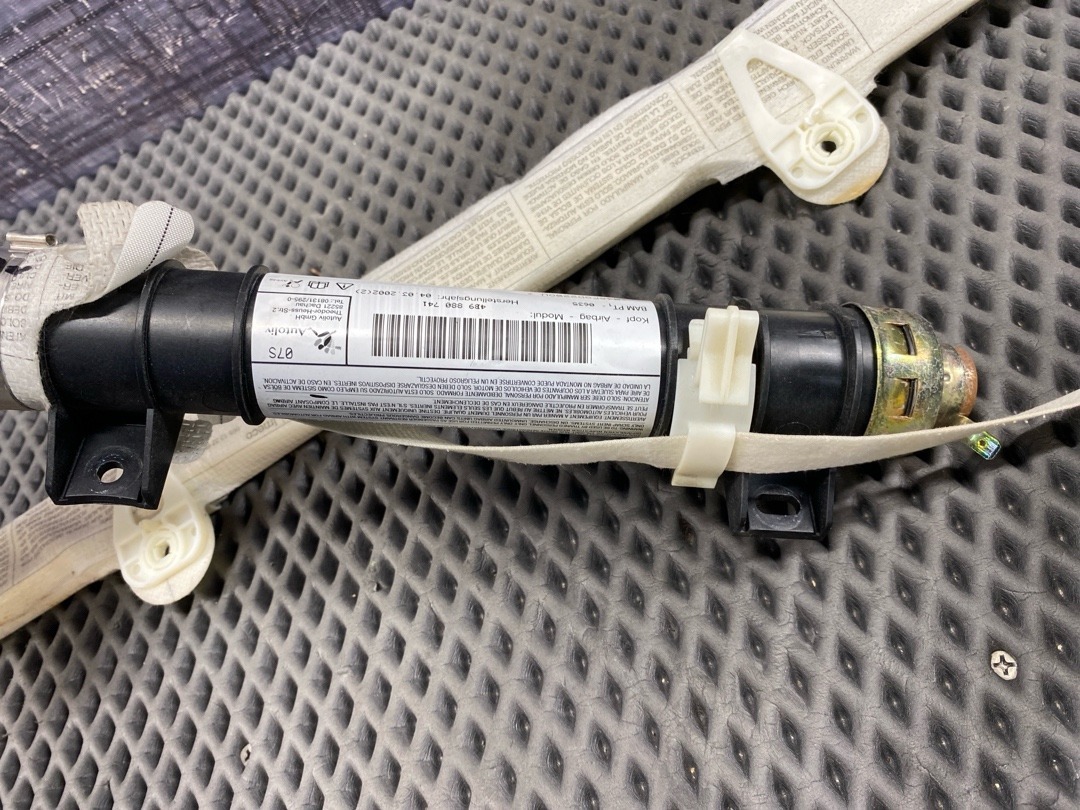 Подушка безопасности, 858 рублей, Красноярск