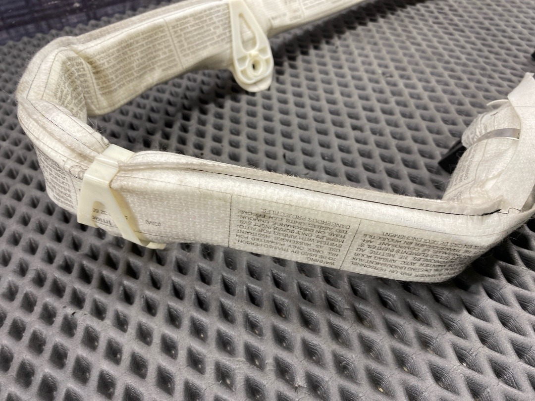 Подушка безопасности, 858 рублей, Красноярск