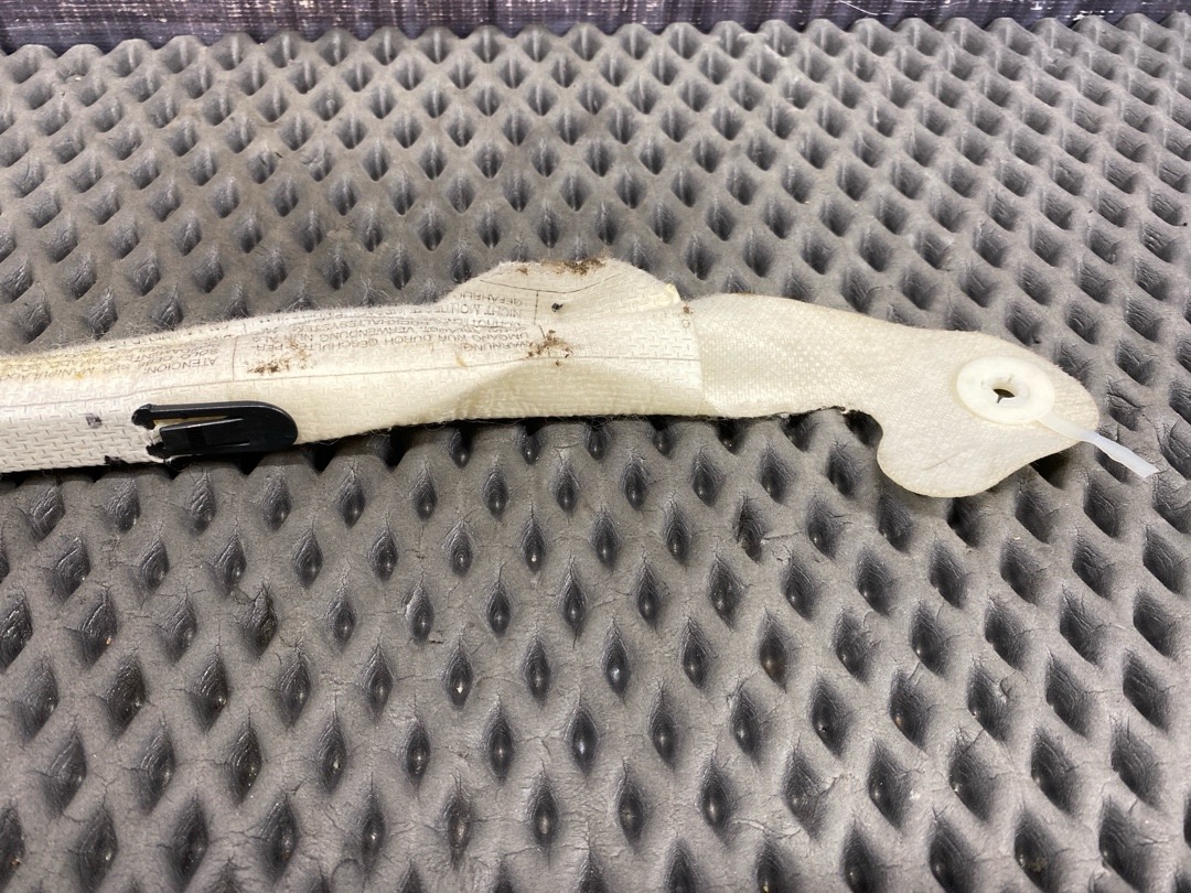 Подушка безопасности, 858 рублей, Красноярск