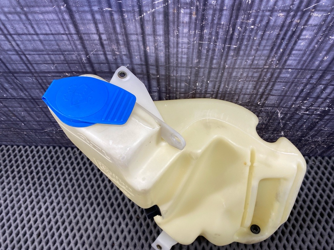 Бачок омывателя, 924 рублей, Красноярск