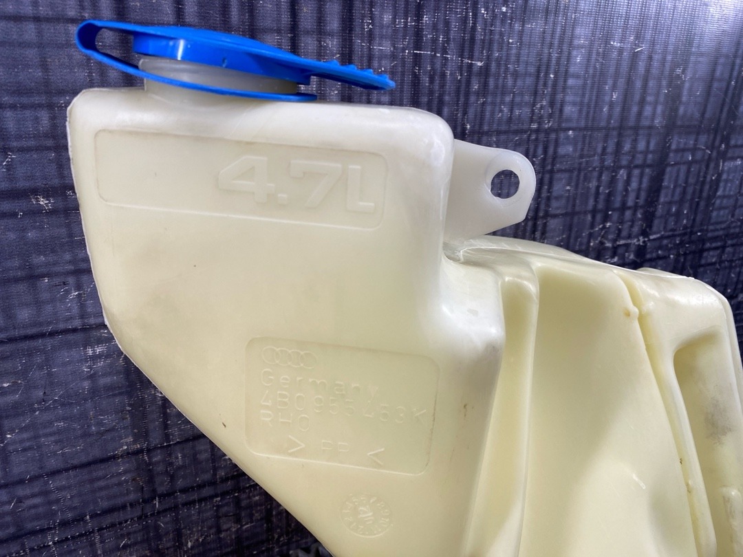 Бачок омывателя, 924 рублей, Красноярск