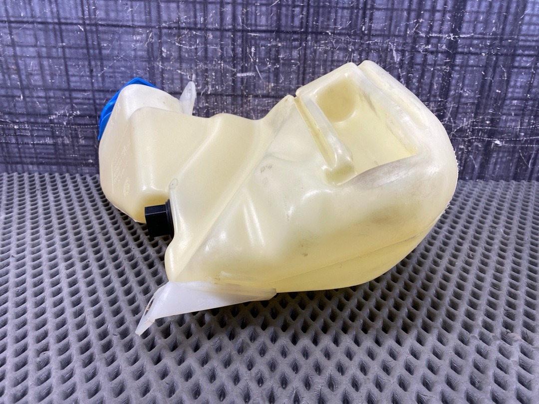 Бачок омывателя, 924 рублей, Красноярск