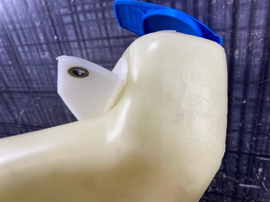 Бачок омывателя, 924 рублей, Красноярск