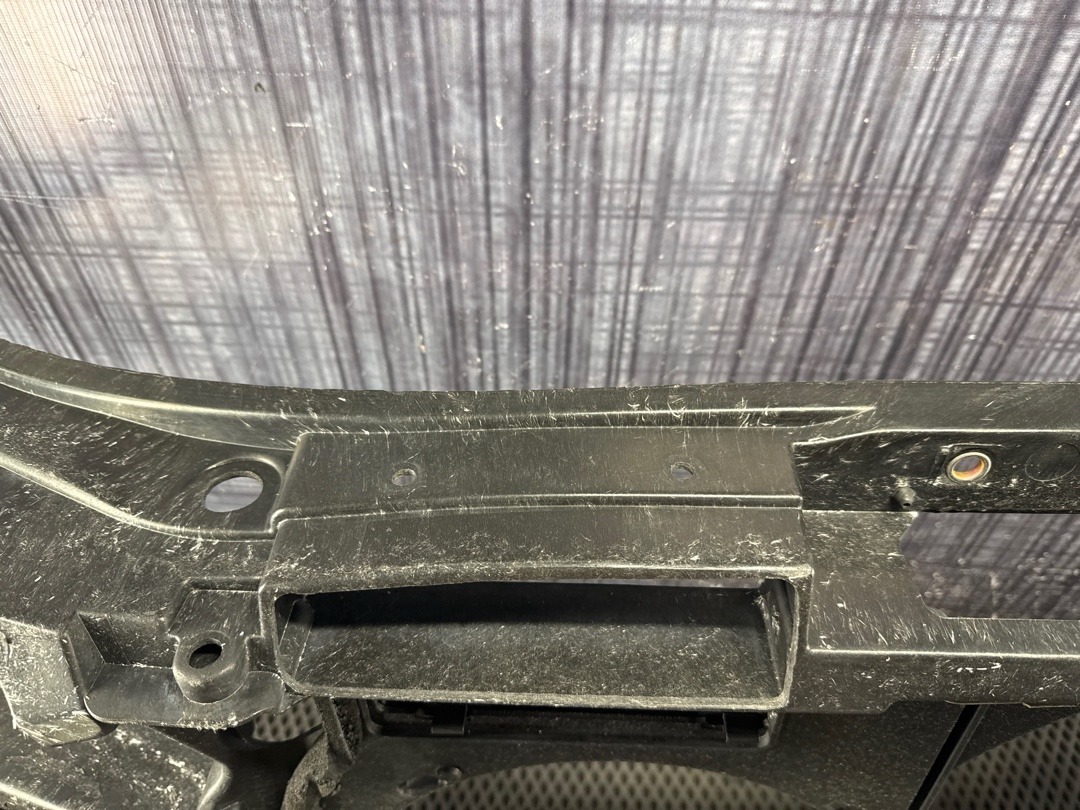 Рамка радиатора, 3402 рублей, Красноярск