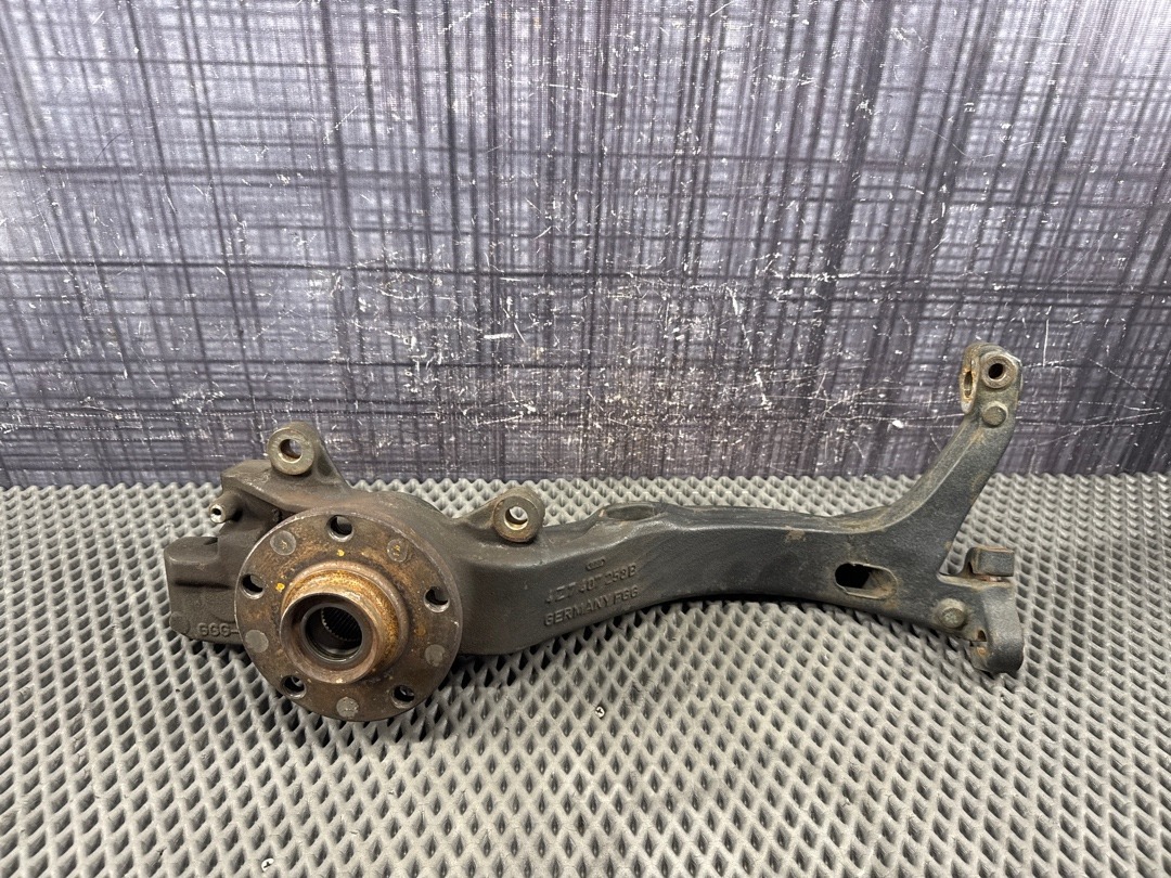 Поворотный кулак, 3756 рублей, Красноярск