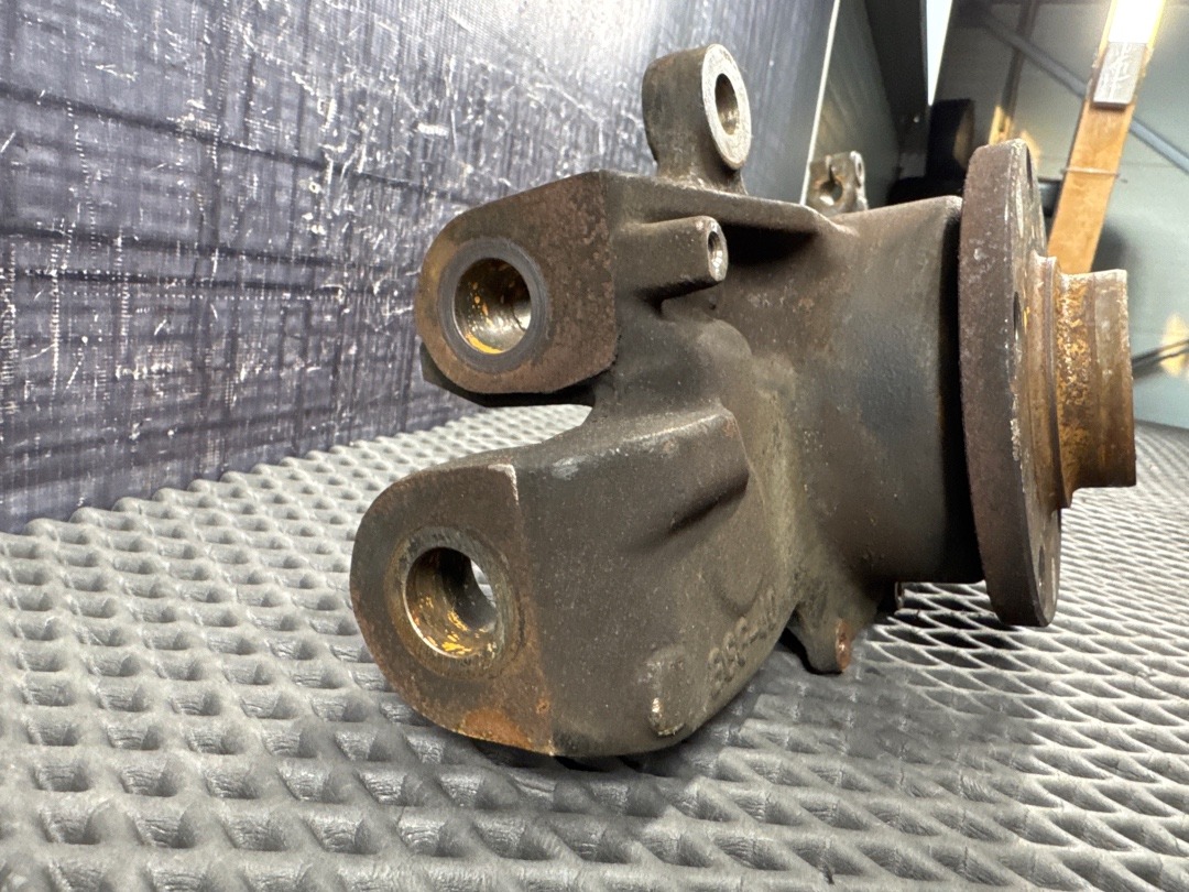 Поворотный кулак, 3756 рублей, Красноярск