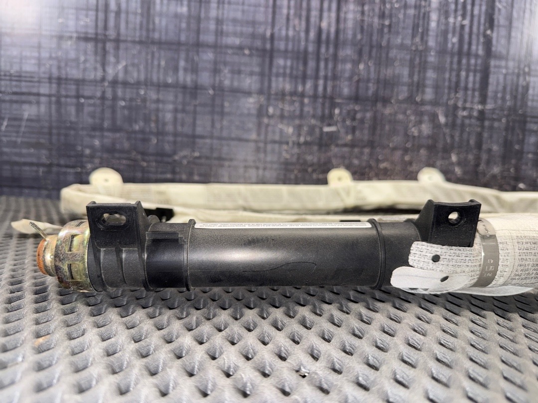 Подушка безопасности, 858 рублей, Красноярск