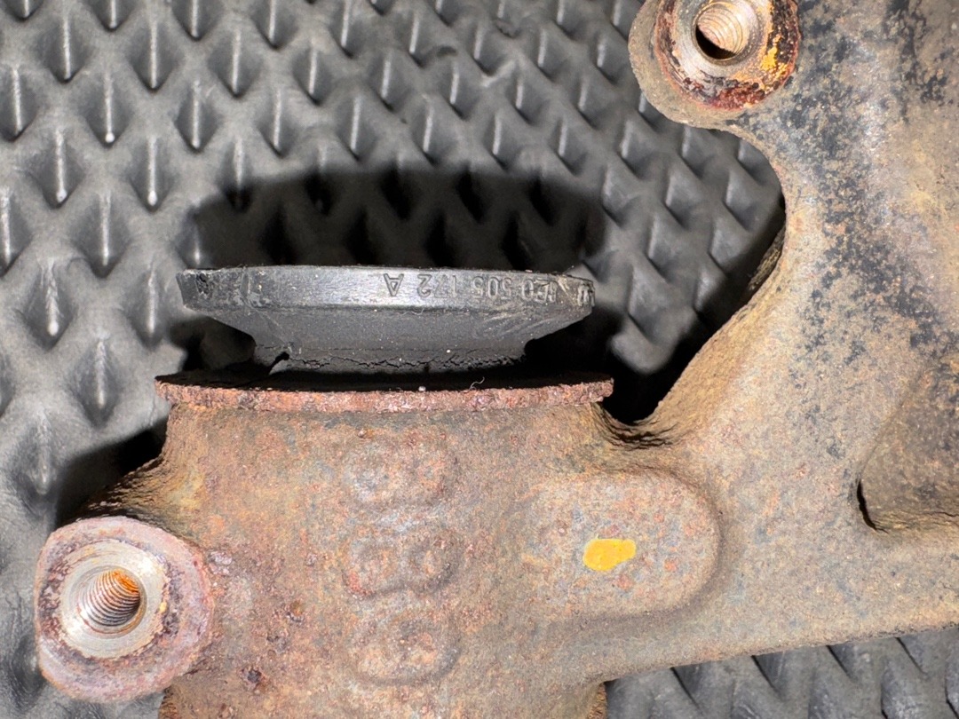 Поворотный кулак, 2598 рублей, Красноярск