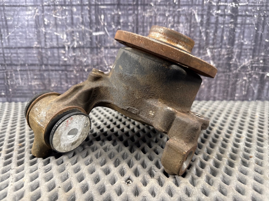 Поворотный кулак, 2598 рублей, Красноярск